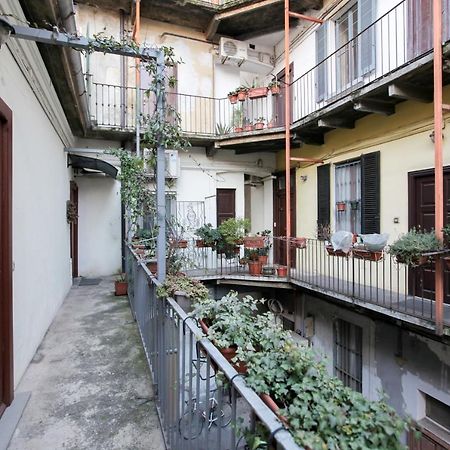 V.Le Certosa Comfy Studio! Apartment Милано Екстериор снимка