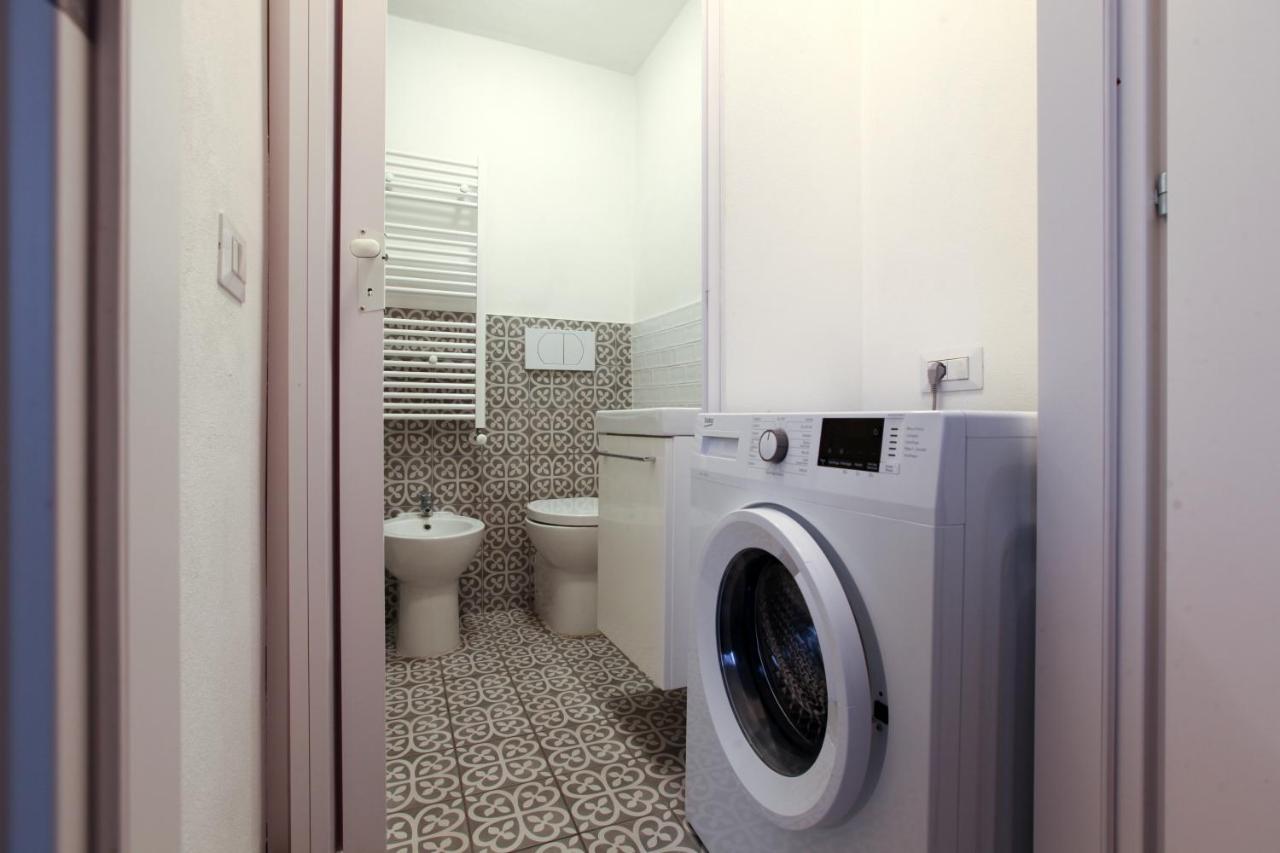 V.Le Certosa Comfy Studio! Apartment Милано Екстериор снимка